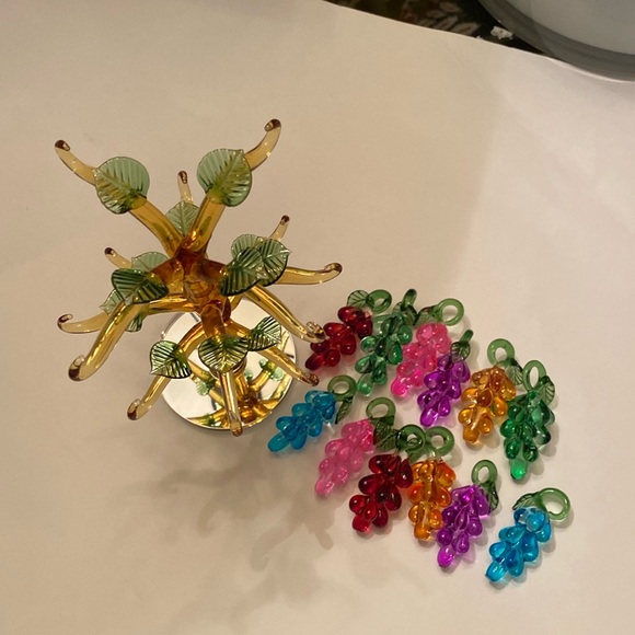 Crystal Grape Tree - Picture 8 of 16